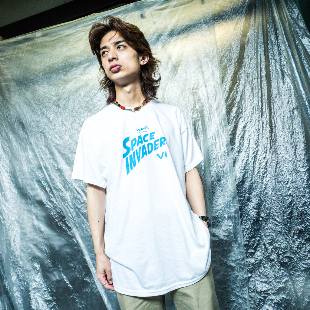 SPACE INVADERS VI Logo T-Shirt [White] – w.o.d. Official Store