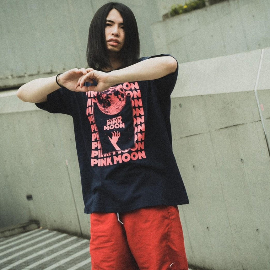 TOUCH THE PINK MOON Big T-Shirts [Navy]